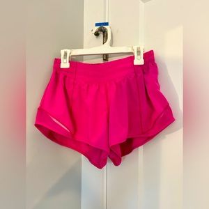 Lululemon Sonic Pink Hotty Hot Shorts 2.5 inches Size 6